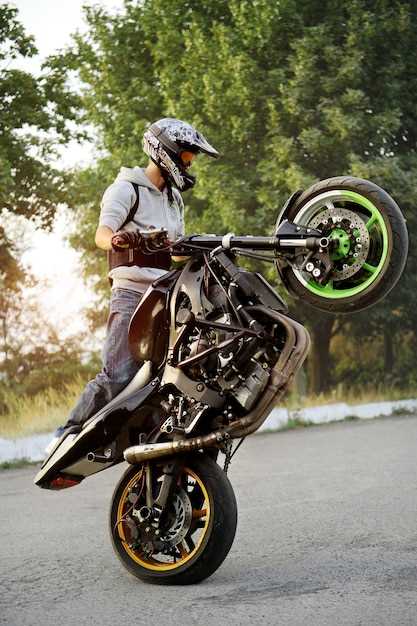 From Naked to Race-Ready – Our SV650 Project